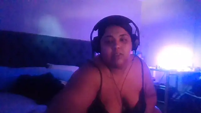 1n0nlythroat online show from June 21, 4:55 pm