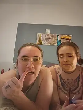 AndHerXO online show from June 27, 2:12 pm