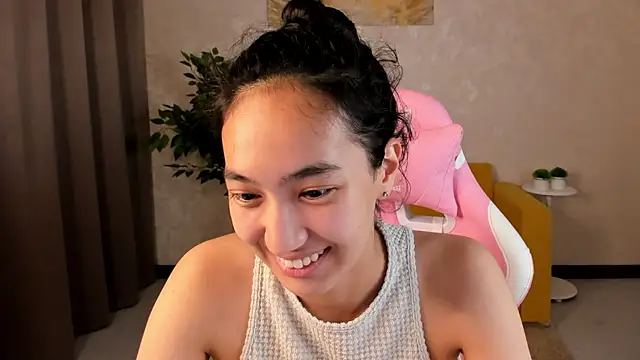 FlirtyAura online show from July 6, 3:34 am