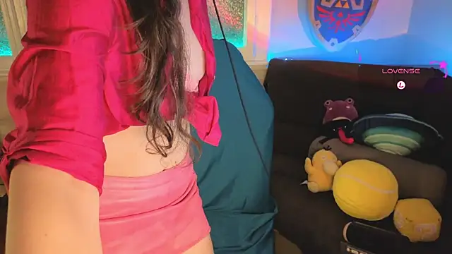 Zesty Peach online show from May 13, 11:49 am