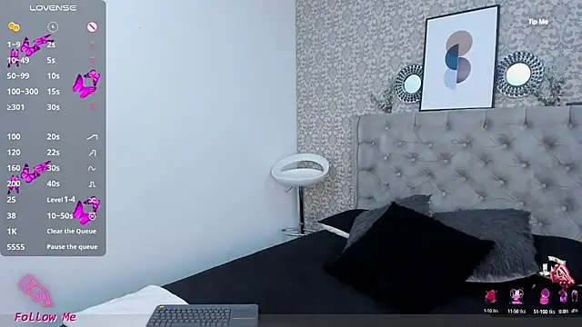 Grace Hollis online show from September 19, 5:23 pm