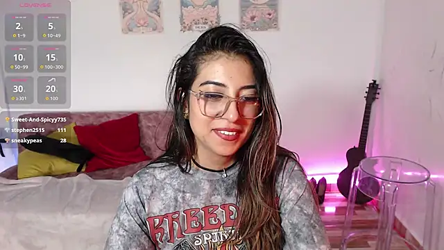 Susanahendrix online show from December 16, 8:15 pm