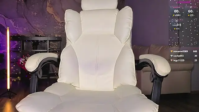 miss long legs online show from March 12, 3:04 pm