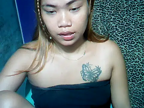MorenaLovelyPinay24 online show from April 28, 2:27 am