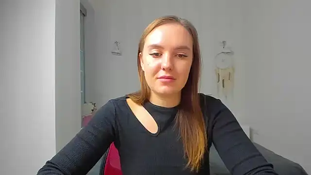 Snapshot of EmmaNorman chatting on October 13, 2:31 pm EmmaNorman online show from October 13, 2:31 pm