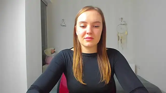 Snapshot of EmmaNorman chatting on October 10, 5:07 pm EmmaNorman online show from October 10, 5:07 pm