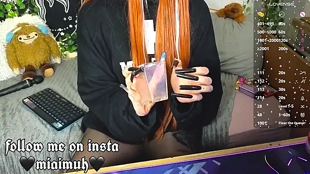 mia  yui online show from July 16, 10:25 pm