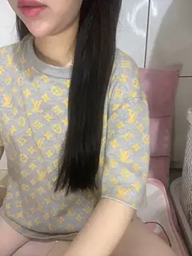 Snapshot of RubyBerry chatting on September 20, 2:32 am RubyBerry online show from September 20, 2:32 am