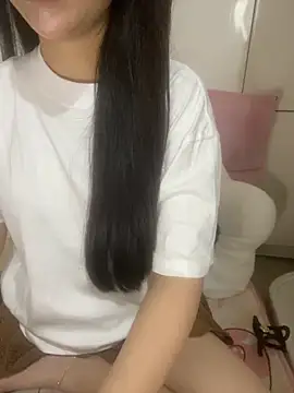 Snapshot of RubyBerry chatting on October 7, 8:52 am RubyBerry online show from October 7, 8:52 am