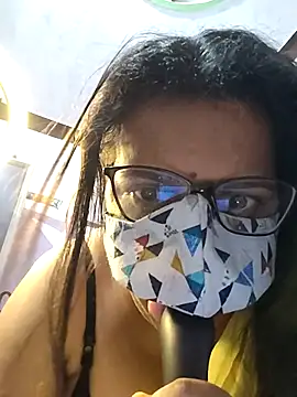 Snapshot of sexy_aaru chatting on September 21, 5:28 am sexy aaru online show from September 21, 5:28 am