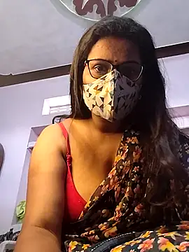 Snapshot of sexy_aaru chatting on September 18, 4:33 am sexy aaru online show from September 18, 4:33 am