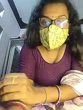 sexy aaru online show from August 1, 5:15 pm