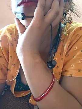Snapshot of Sonalihot_ chatting on September 19, 11:09 am Sonalihot online show from September 19, 11:09 am