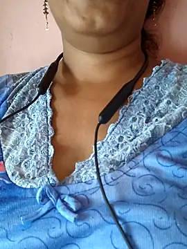 Snapshot of Sonalihot_ chatting on September 14, 10:13 am Sonalihot online show from September 14, 10:13 am