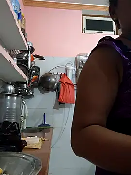 Snapshot of Sonalihot_ chatting on September 9, 3:34 pm Sonalihot online show from September 9, 3:34 pm