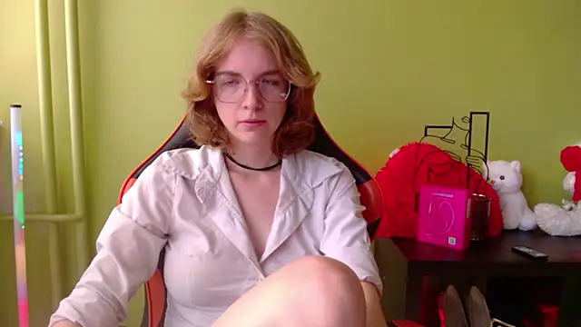 juicyPenny online show from June 20, 6:17 am