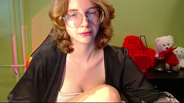 juicyPenny online show from July 19, 1:24 pm