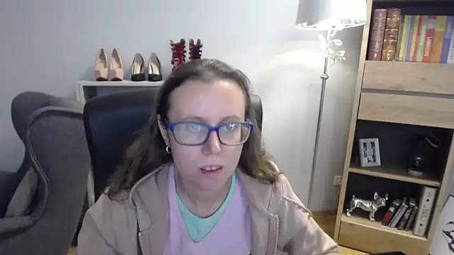 sweetxLizzy online show from September 18, 4:33 am