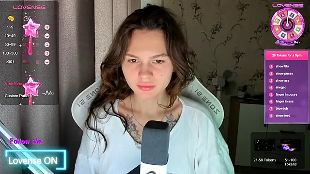 Snapshot of yourdreamm_ chatting on September 25, 8:24 am yourdreamm online show from September 25, 8:24 am