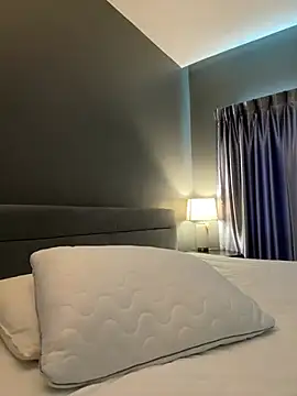 cherrycuteasian online show from April 21, 6:53 am