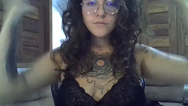 Blue Liz online show from May 12, 8:26 pm