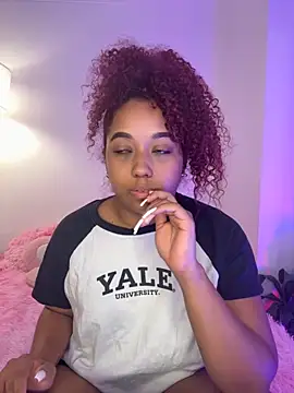 Snapshot of _Zahara_ chatting on October 5, 12:04 am Zahara online show from October 5, 12:04 am