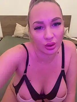 Snapshot of NellyExtraa chatting on October 10, 1:38 pm NellyExtraa online show from October 10, 1:38 pm