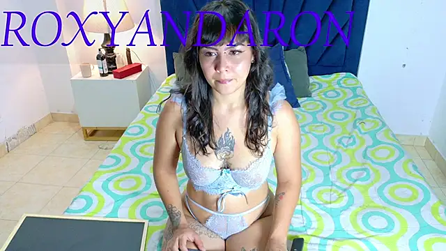 RoxyandAron2 online show from July 17, 11:41 pm