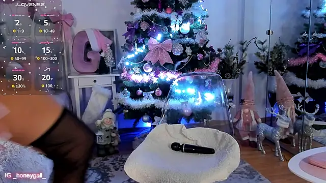 GallienneGold online show from December 5, 2:18 pm