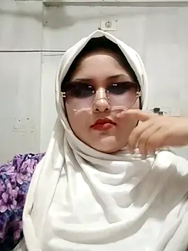 Nusrat-N online show from May 9, 1:35 pm