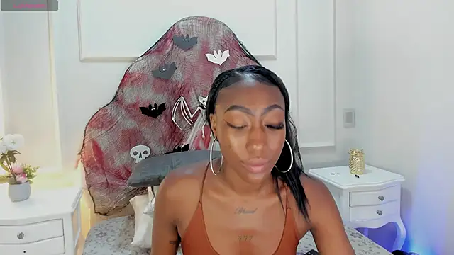 Anamonrroe online show from October 23, 7:53 pm