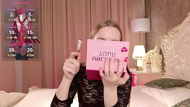 Lucy Shaw online show from November 6, 8:31 am