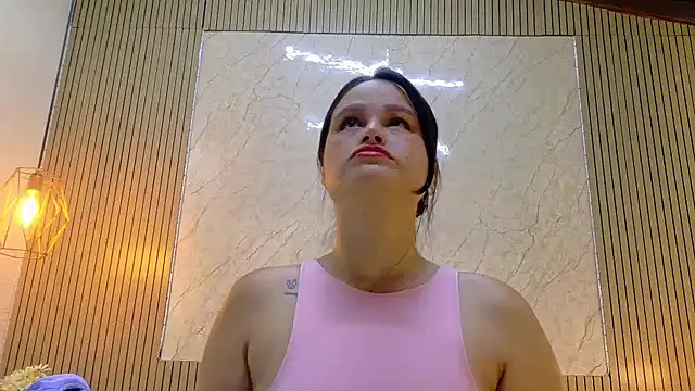 Jennifer Vega1 online show from July 30, 9:37 pm