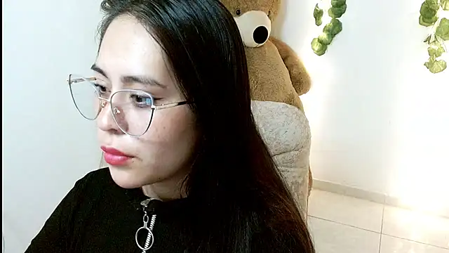 Snapshot of lucy1609 chatting on October 8, 8:02 pm lucy1609 online show from October 8, 8:02 pm