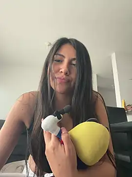miel latina online show from July 10, 9:48 pm