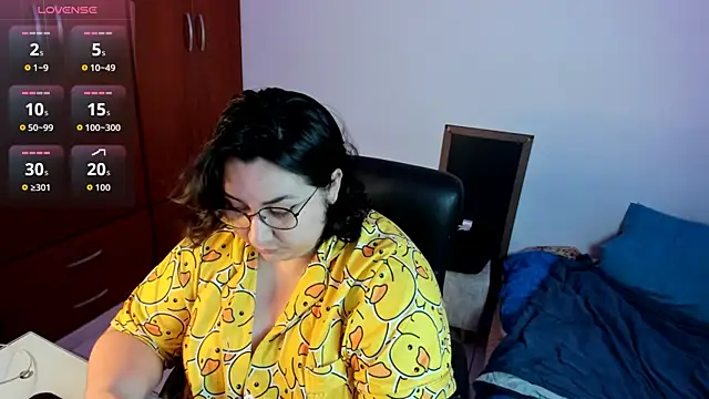 moira smiler online show from August 1, 2:02 am