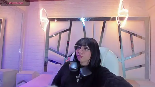 Niina Sissy online show from May 4, 11:08 pm