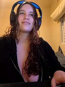 Mellhots2 online show from July 7, 7:27 pm