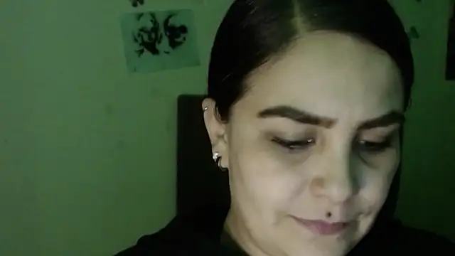 Snapshot of Salma_deep chatting on September 16, 12:18 am Salma deep online show from September 16, 12:18 am