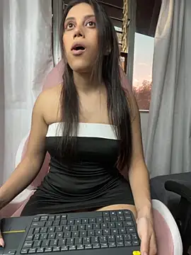 Snapshot of Harley_J_ chatting on September 10, 12:05 pm Harley J online show from September 10, 12:05 pm
