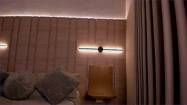 Snapshot of Isabellaroberts1 chatting on October 8, 9:30 pm Isabellaroberts1 online show from October 8, 9:30 pm