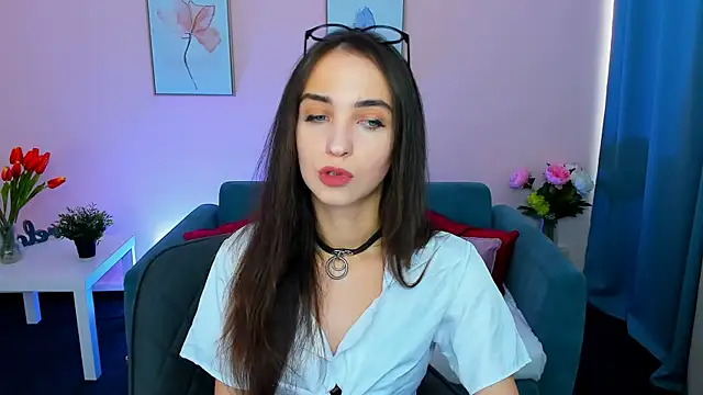 EllaSteele online show from September 19, 1:43 pm