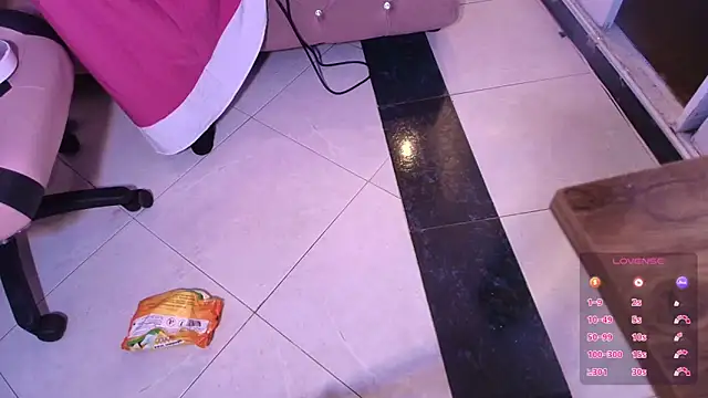 Terraelowen online show from October 31, 12:31 pm