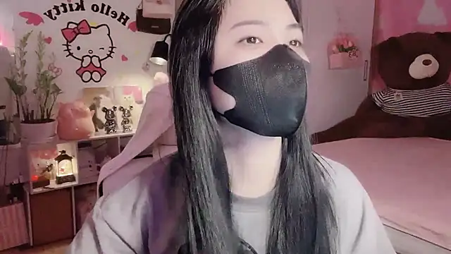 keelinnn19 online show from March 18, 9:31 pm