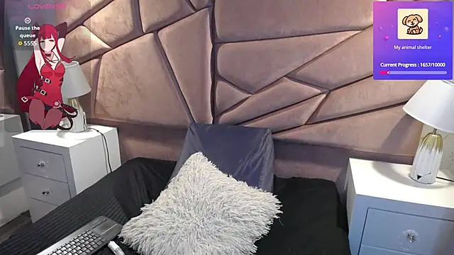 sophiaa 7 online show from September 15, 11:51 am