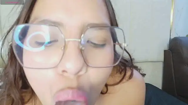 angeles azul online show from July 28, 4:39 pm