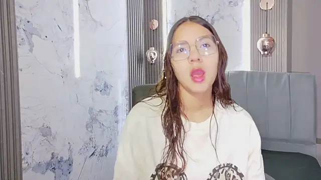 angeles azul online show from July 23, 1:08 pm