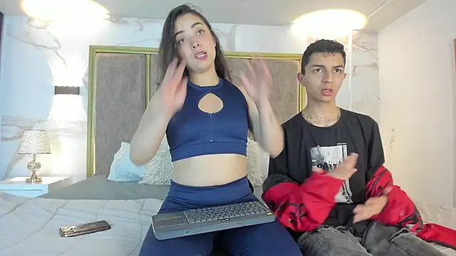 NickandAbby  online show from June 6, 3:46 am