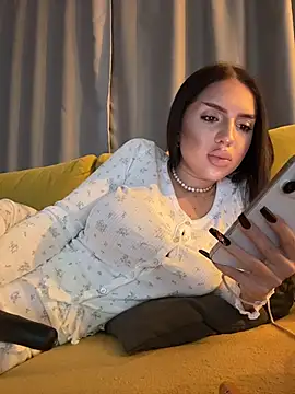 sexyanais online show from November 8, 8:25 pm