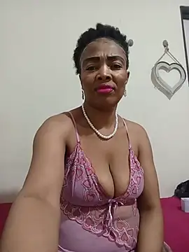 SEXYMOANSXX online show from July 23, 6:10 am
